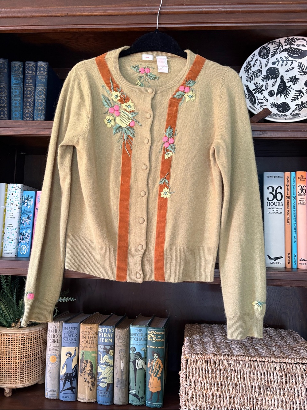 Embroidered Cardigan Sweater by Anthropologie x Snak (L)